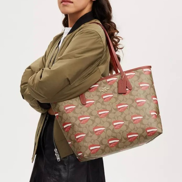 Coach X Wesselmann City Tote Signature Canvas CQ032 Lips Mouth Limited Edition - Picture 3 of 5